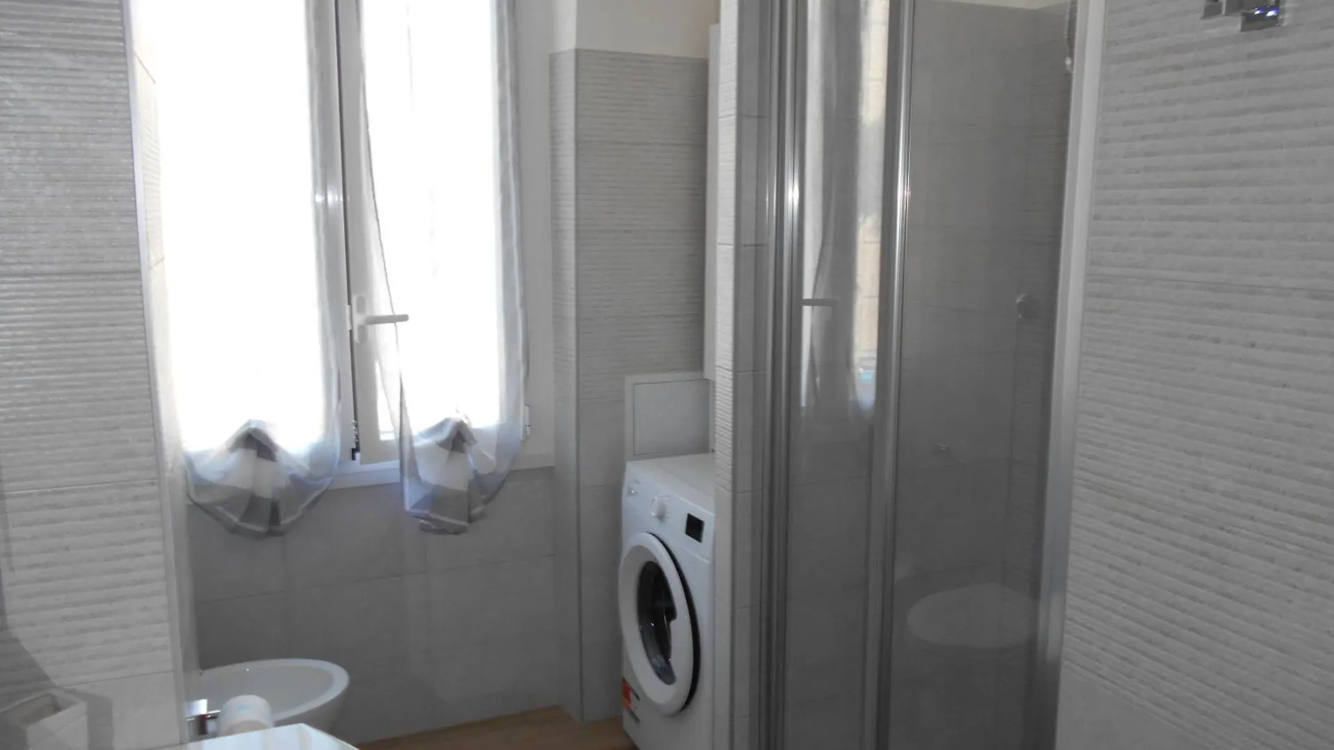 Domus Iarovalvi Apartment Rome 0*,  Italy